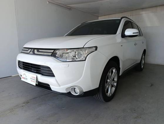 MITSUBISHI OUTLANDER 3.0 GT 4X4 V6 24V GASOLINA 4P AUTOMÁTICO